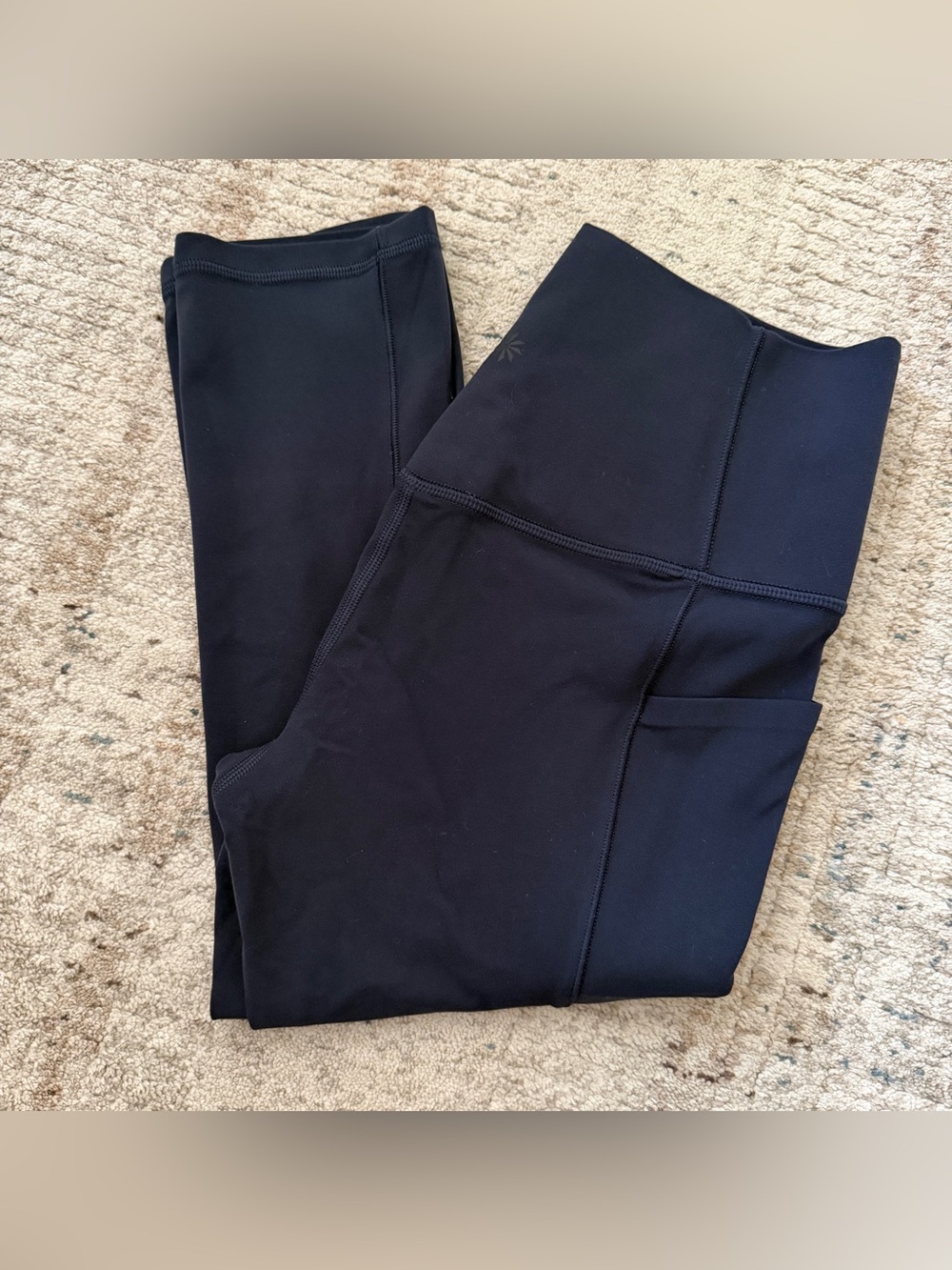 Athleta Salutation Stash Pocket II Capri Pants Pockets navy blue Petite SP